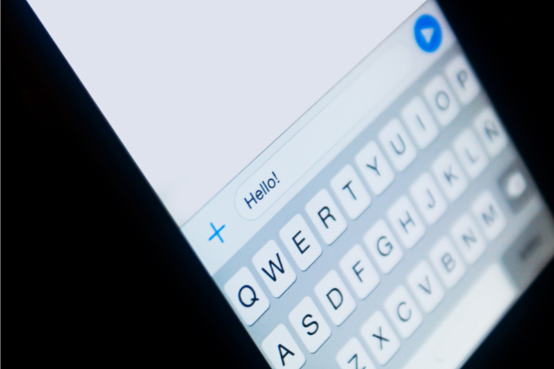 komunikator mobilny z otwartą klawiaturą